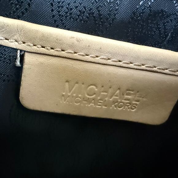 Michael Kors Jet Set Shoulder Tote Bag Black Patent Leather Logo Pattern AV-1302 - Picture 13 of 16